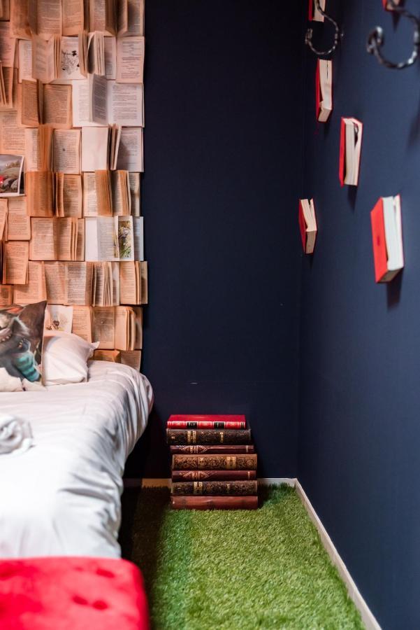 Insolite Alice In Wonderland