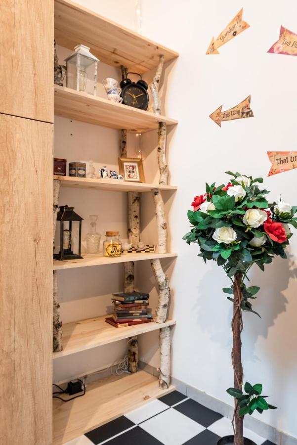 Vakantiehuis Insolite Alice In Wonderland