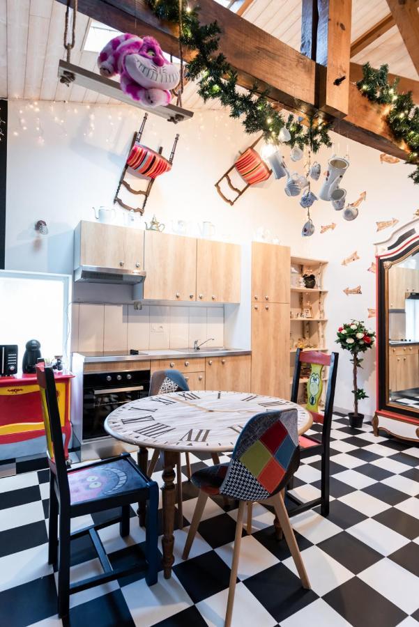 Casa de Férias Insolite Alice In Wonderland